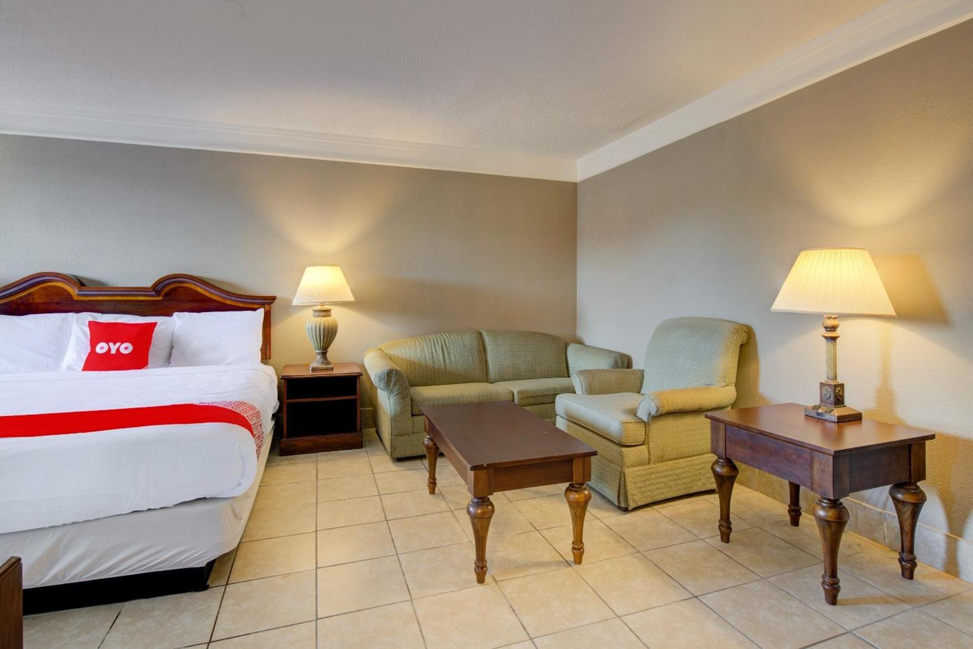 Oyo Hotel Douglas Ga Us-441 Екстериор снимка